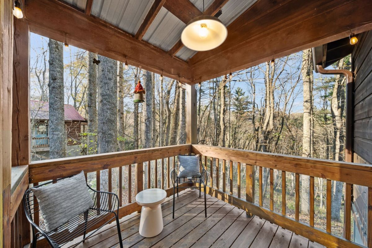 Enjoy the Mountains at Fox Trail Cabin!