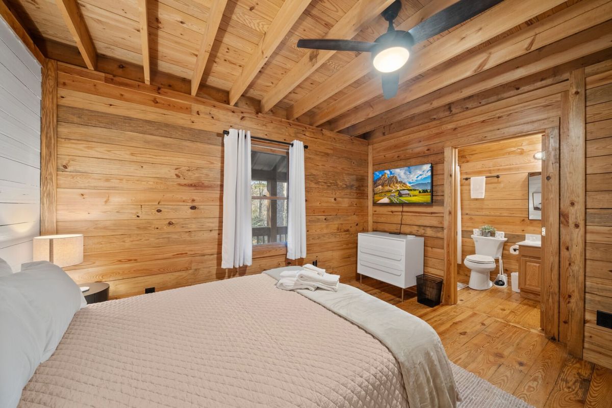 TV and Private Bathroom in the Queen Bedroom